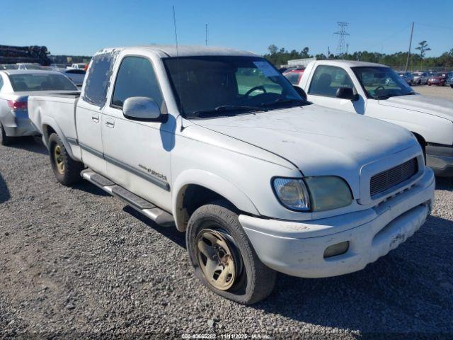  Salvage Toyota Tundra