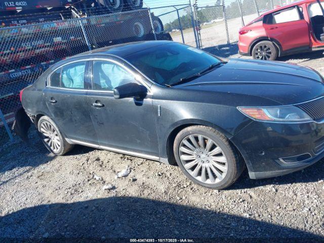 Lincoln MKS Image 15