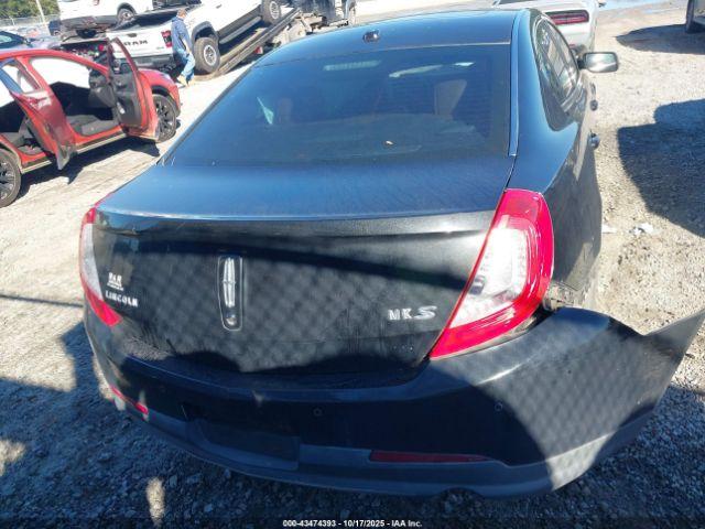 Lincoln MKS Image 4