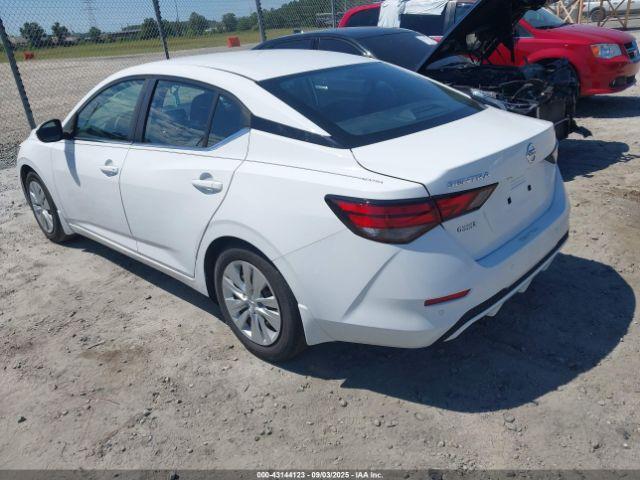 Nissan Sentra S Xtronic Cvt Image 4