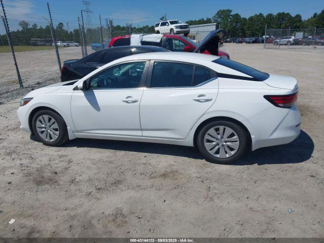 Nissan Sentra S Xtronic Cvt Image 14