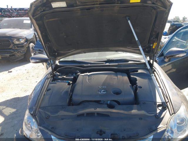 Lexus Is Image 11