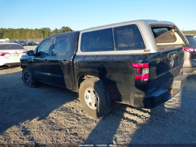 Nissan Frontier S 4x2 Image 2