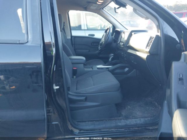 Nissan Frontier S 4x2 Image 5