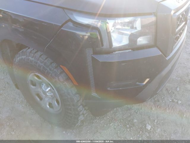 Nissan Frontier S 4x2 Image 9