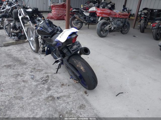 Yamaha Yzfr7 Image 10