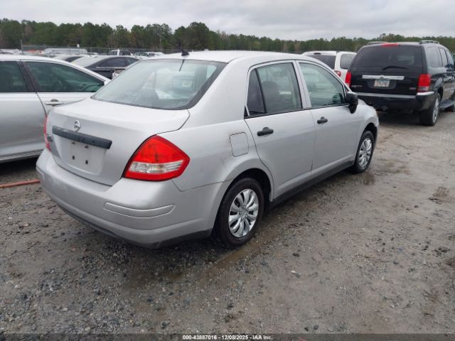 Nissan Versa 1.6 Image 4