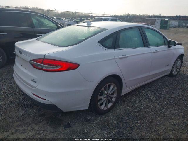 Ford Fusion Se Image 2
