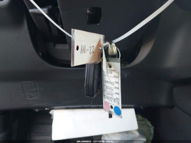 Ford Escape S Image 7