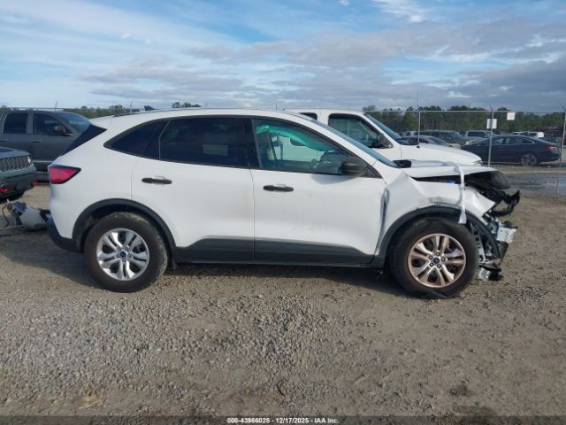 Ford Escape S Image 8