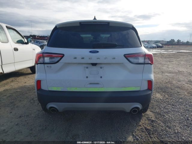 Ford Escape S Image 10