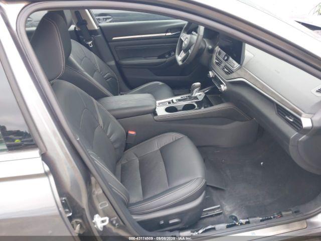 Nissan Altima Sl Fwd Image 4