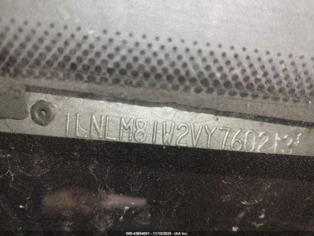 Lincoln Towncar Executive Image 10