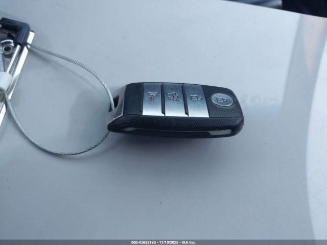 Kia Optima Ex Image 13