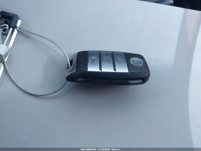 Kia Optima Ex Image 13