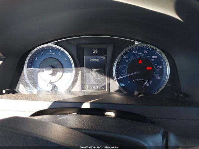 Toyota Camry Le Image 14