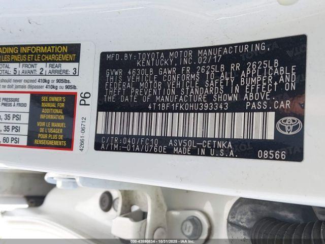 Toyota Camry Le Image 5