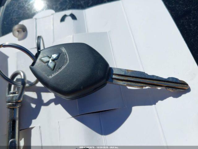 Mitsubishi Outlander Image 14