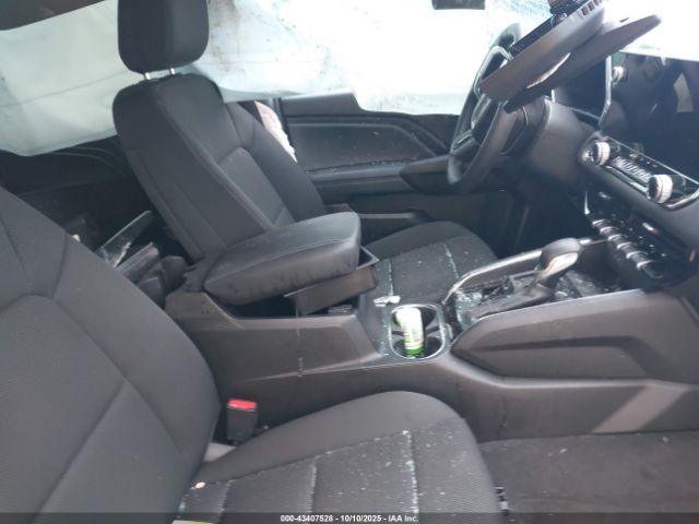 GMC Canyon 2wd Elevation Image 2