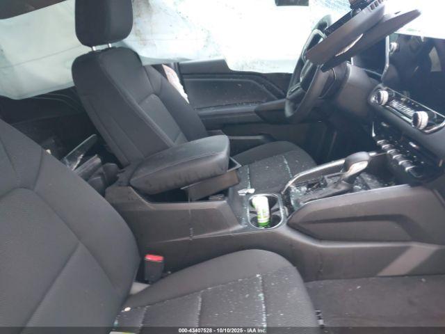 GMC Canyon 2wd Elevation Image 2