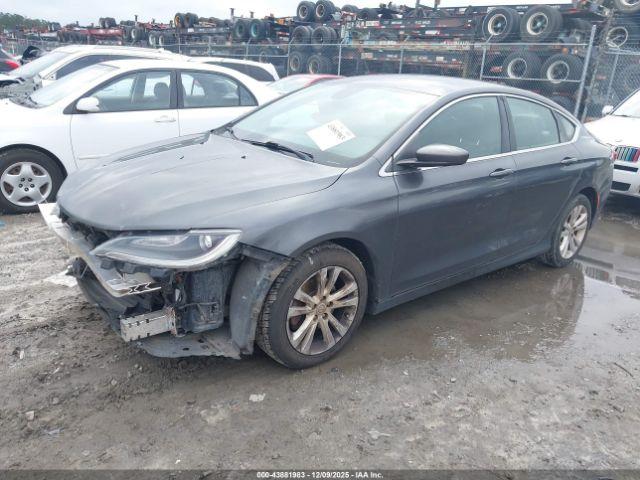 Chrysler 200 Limited Platinum Image 8