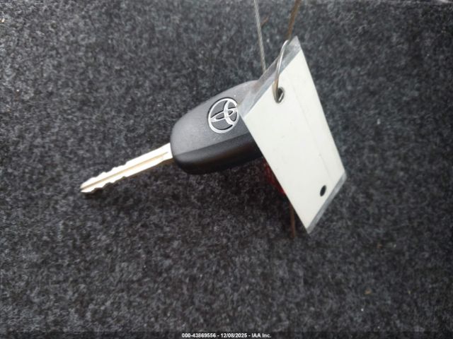 Toyota RAV4 Xle Image 11