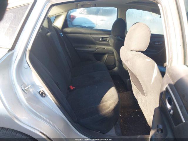 Nissan Altima 2.5 Sv Image 7