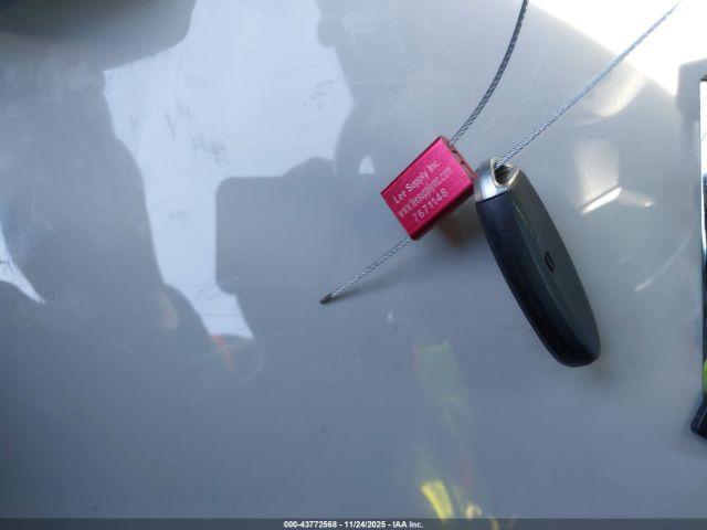 Nissan Altima 2.5 Sv Image 14