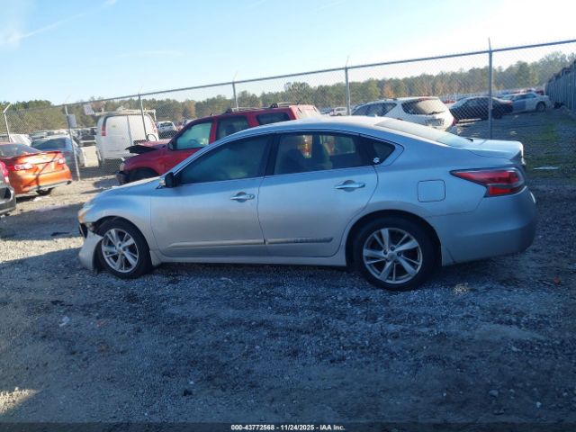 Nissan Altima 2.5 Sv Image 16