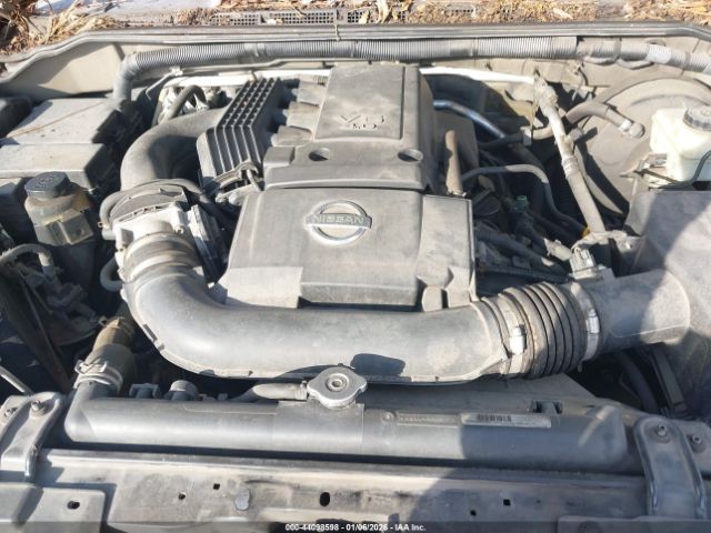 Nissan Pathfinder S Image 6