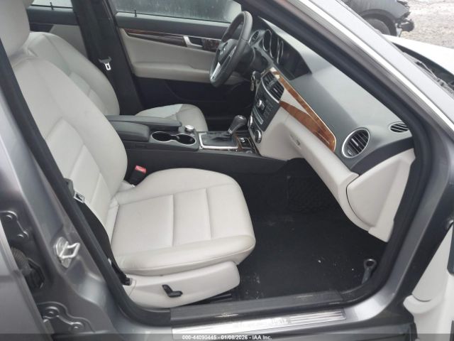 Mercedes-Benz C-Class Sport Image 3