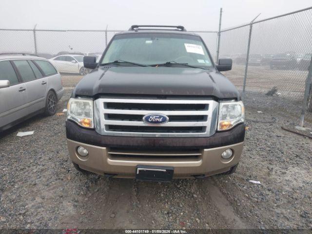 Ford Expedition Xlt Image 11