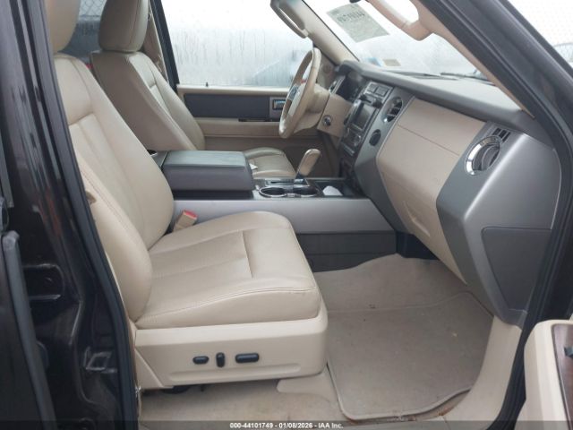 Ford Expedition Xlt Image 10