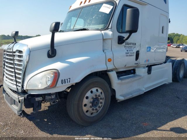 Freightliner Cascadia 125 Image 8